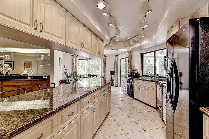 6930 Sable Ridge Kitchen