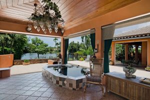 455 palm cir east outdoor living