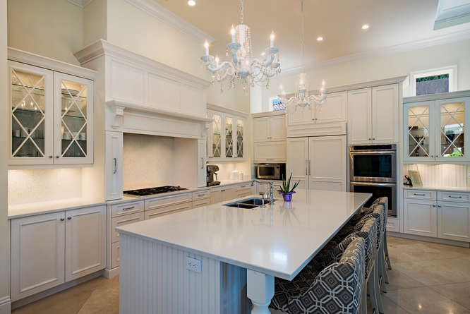 2558-escada-court-naples-fl-small-015-15-kitchen-666x445-72dpi