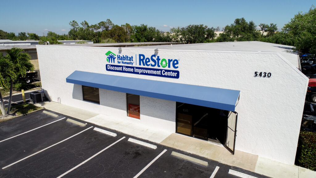 Donate Home Items to Habitat for Humanity ReStore